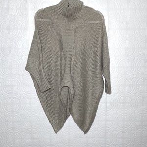 EUC Altar’d State Large Turtleneck Sweater